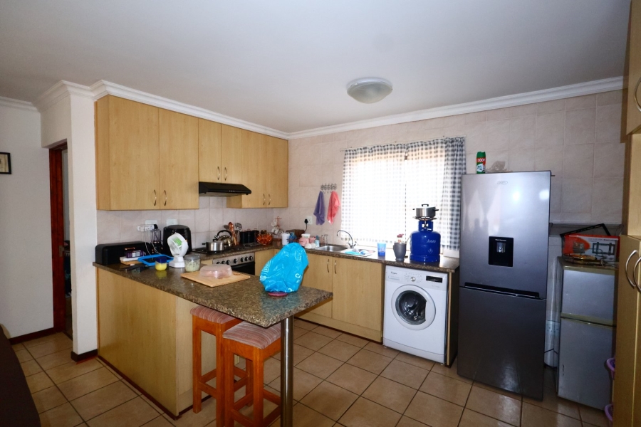 2 Bedroom Property for Sale in Vredenhof Sh Free State
